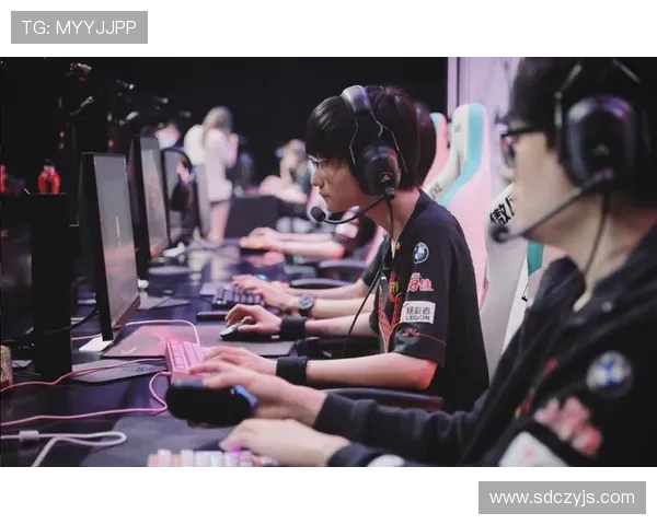 FPX在挑战者杯积分榜中以50分稳居第一位置,领先对手显实力 FPX在挑战者杯积分榜中以50分稳居第一位置,领先对手显实力