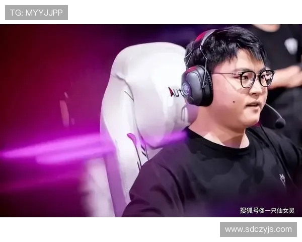 V5战队在精英赛中以66分稳居积分榜首位,展现强劲实力 V5战队在精英赛中以66分稳居积分榜首位,展现强劲实力