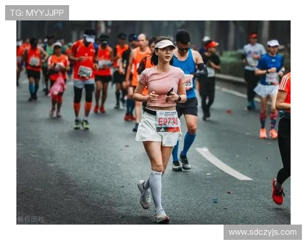 城市马拉松特别报道：杭州攀岩队勇闯极限挑战的精彩历程与奋斗故事