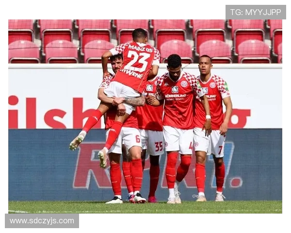 美因茨与柏林赫塔对决解析球队状态与战术布局全景展望 美因茨与柏林赫塔对决解析球队状态与战术布局全景展望